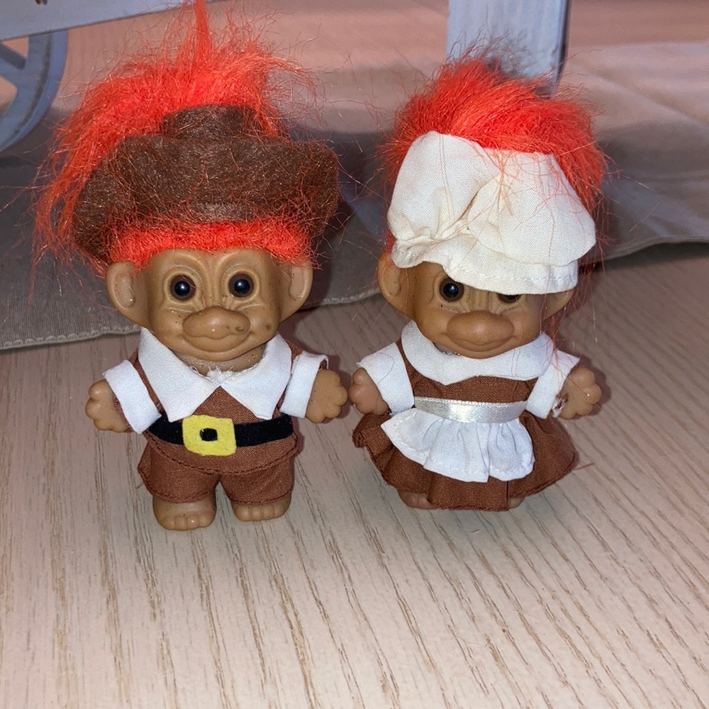 Vintage RUSS pilgrim boy and pilgrim girl Troll pair